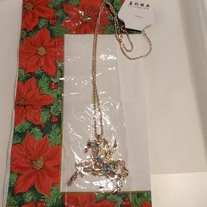 @new@ sweather necklace, chain is long enough